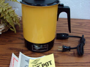 West Bend Stir Crazy Popcorn Popper #5346 Amber Dome Tested, Moose-R-Us.Com Antiques Collectibles Log Cabin Decor