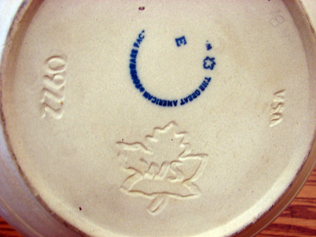 Vintage Western Stoneware Cobalt Great American Mixing Bowl 12 x 6" - Image 3