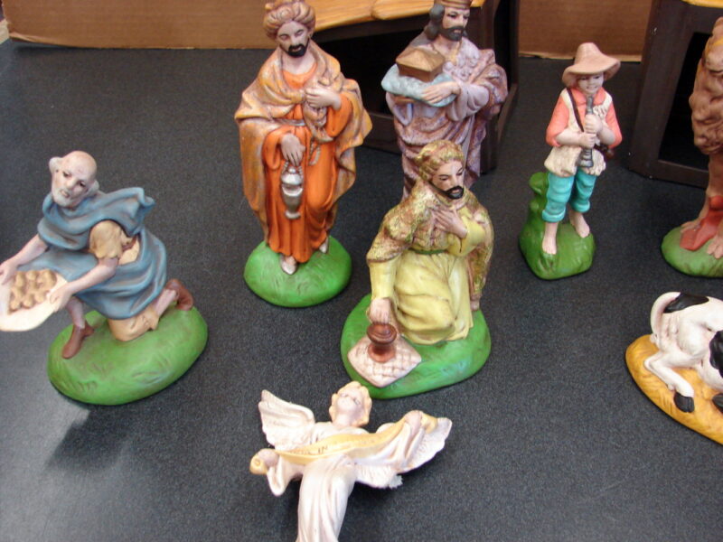 17 pc Vintage Atlantic Mold Ceramic Nativity Wise Men Angel Stables Camel Sheep Goat Cow, Moose-R-Us.Com Antiques Collectibles Log Cabin Decor