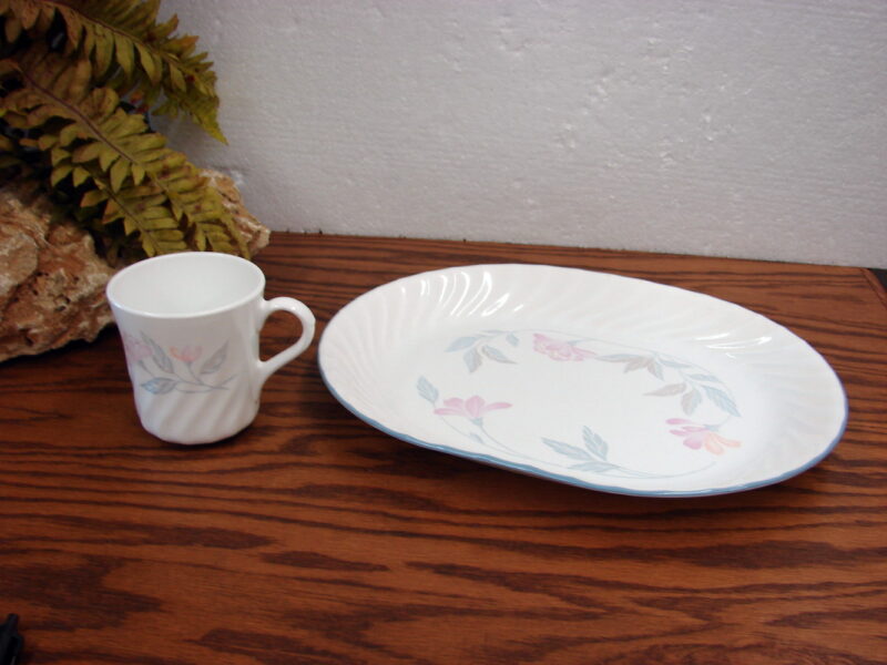 Corning Ware Pink Trio Floral Swirl Corelle Dinnerware 33 Piece, Moose-R-Us.Com Antiques Collectibles Log Cabin Decor