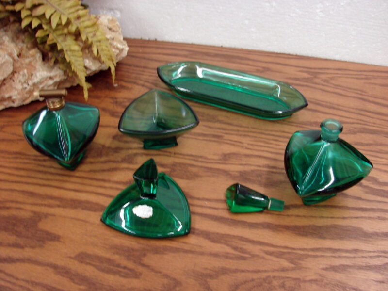 Vintage 4 pc Emerald Green Art Glass Echt Kristall Perfume Vanity Set Tray 3 Bottles, Moose-R-Us.Com Antiques Collectibles Log Cabin Decor