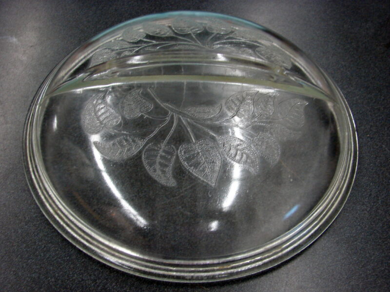 Vintage Round Glass Etched Leaf Lid for Hammercraft Club Aluminum Roaster, Moose-R-Us.Com Antiques Collectibles Log Cabin Decor