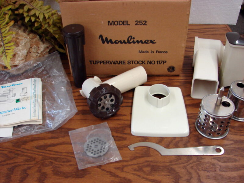 Vintage Tupperware Moulinex Food Processor Electric Meat Grinder Juicer Salad Maker #252, Moose-R-Us.Com Antiques Collectibles Log Cabin Decor
