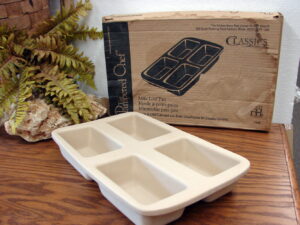 Pampered Chef Chillzanne 24 Deviled Egg Keeper Storage 3 Piece, Moose-R-Us.Com Antiques Collectibles Log Cabin Decor