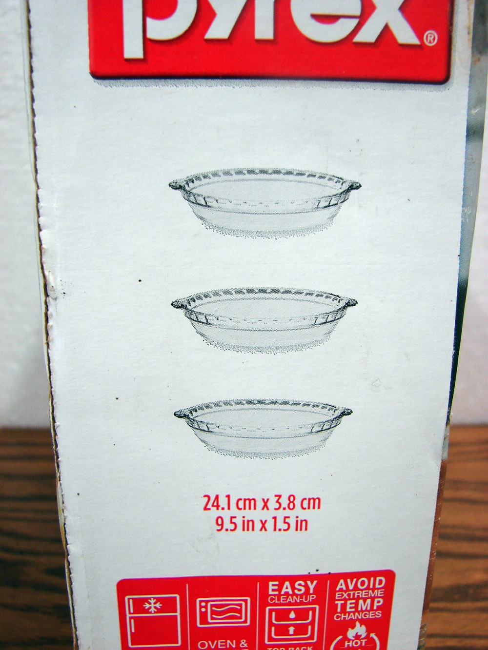 New in Box Set of 3 pyrex 9 1/2" Pie Plate - Image 2