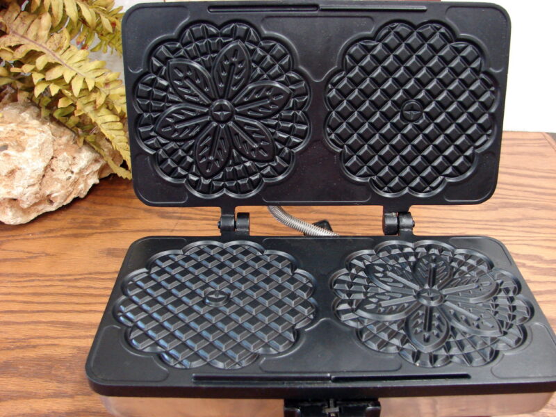 VillaWare Prego Krumkake Baker Electric Non Stick Iron Pizzelle Maker 3600, Moose-R-Us.Com Antiques Collectibles Log Cabin Decor