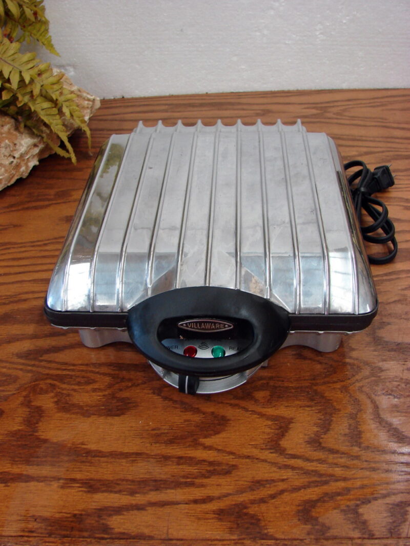 Used VillaWare Model 2001 UNO 4 Square Waffle Maker Chrome Tested Working, Moose-R-Us.Com Antiques Collectibles Log Cabin Decor