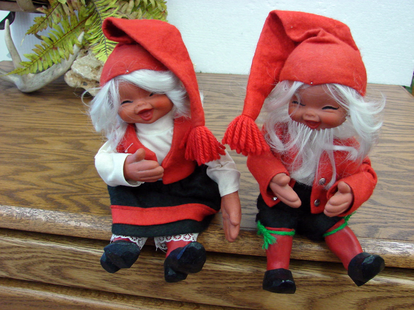 Set/2 Vintage Arne Hasle Nisse Norwegian Christmas Gnome Elves Shelf Sitter Pair
