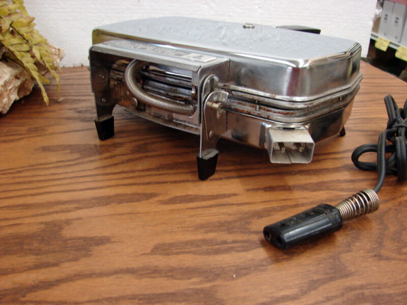 Vintage Chrome Black Angus Krumkake Pizzelle Sandwich Maker 920 Removable Plates, Moose-R-Us.Com Antiques Collectibles Log Cabin Decor