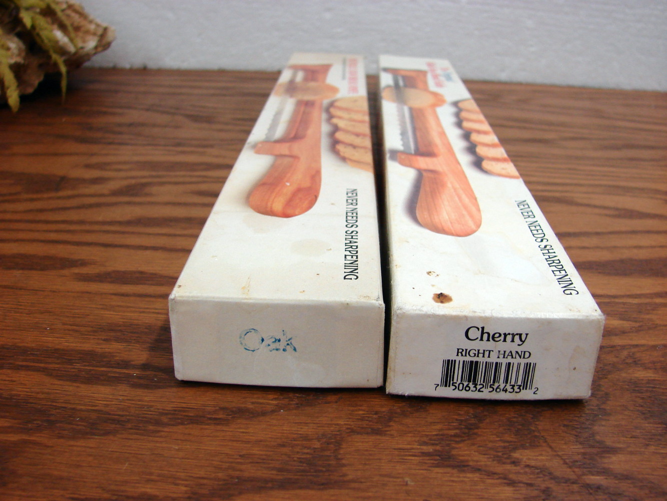 Like New Cherry Mountain Woods Original Wooden Fiddle Bow Bread Knife w/ Box - Image 2