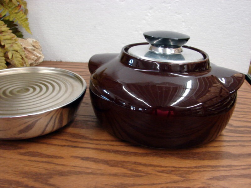 Brand New Vintage Art Deco Hall China Regal Electric Bean Pot w/ Recipes, Moose-R-Us.Com Antiques Collectibles Log Cabin Decor