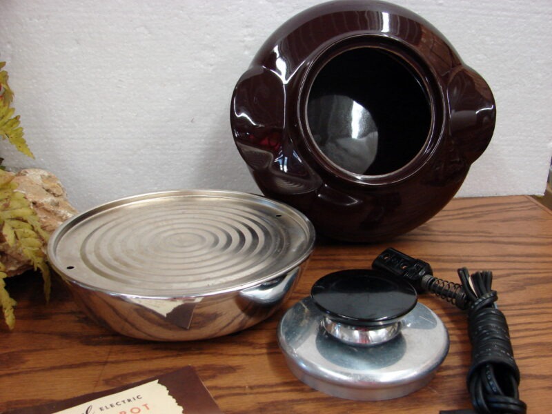 Brand New Vintage Art Deco Hall China Regal Electric Bean Pot w/ Recipes, Moose-R-Us.Com Antiques Collectibles Log Cabin Decor