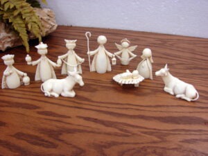 Vintage Nativity Set Holy Family Sigillo Garanzia Ivorine White 10 pcs Italy 1960s