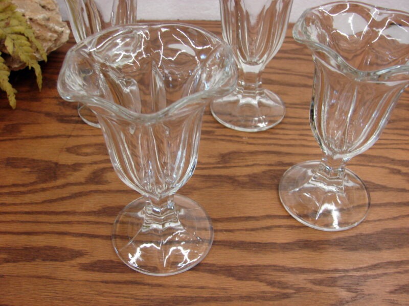 Set/4 Vintage Libbey Tulip Ice Cream Parlor Sundae Glasses Clear, Moose-R-Us.Com Antiques Collectibles Log Cabin Decor