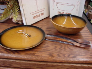 Vintage Mid Century Warmer Tray Warm-O-Tray Buffet Electric Serving Board, Moose-R-Us.Com Antiques Collectibles Log Cabin Decor