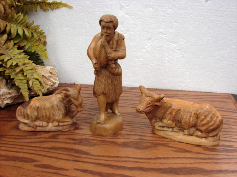 16 pc Vintage Hand Carved Olive Wood from Holy Land Nativity Set, Moose-R-Us.Com Antiques Collectibles Log Cabin Decor
