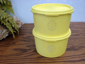 Pampered Chef Tortilla Warmer Tupperware Hard Taco Shell Holders, Moose-R-Us.Com Antiques Collectibles Log Cabin Decor