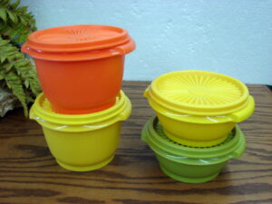 Pampered Chef Tortilla Warmer Tupperware Hard Taco Shell Holders, Moose-R-Us.Com Antiques Collectibles Log Cabin Decor
