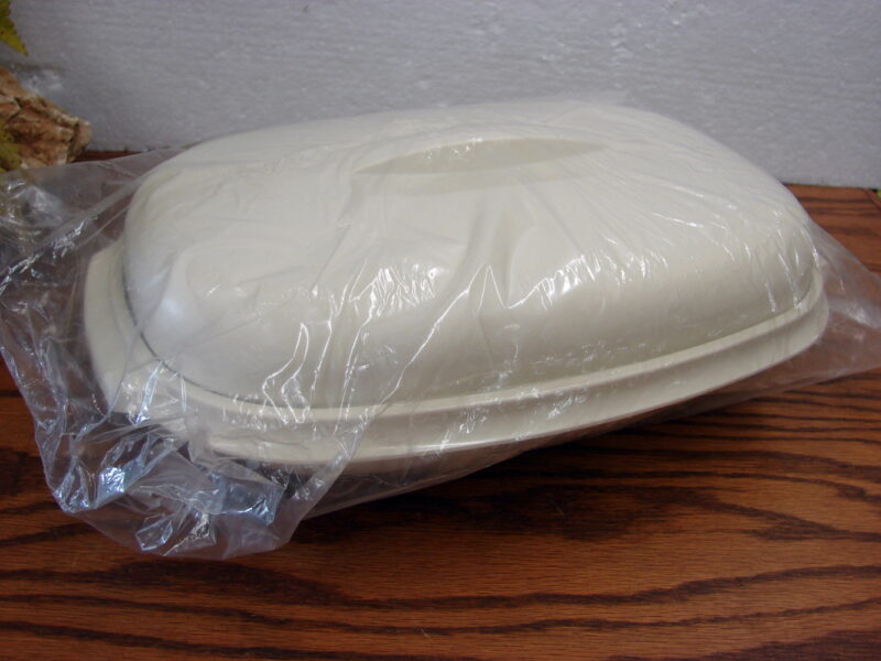 Brand New Vintage Tupperware Almond Microwave Steamer w/ Divider #1273 4 Pc Set