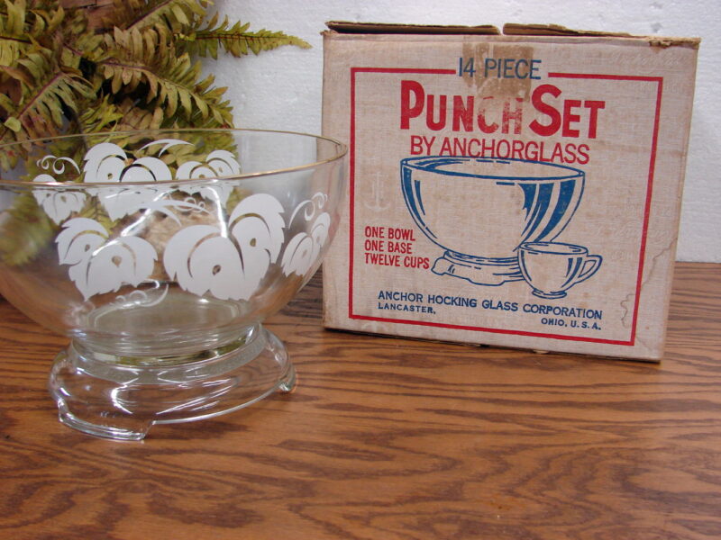 Vintage Anchor Hocking White Grape Leaves Crystal Punch Bowl 14 pc Set Box, Moose-R-Us.Com Antiques Collectibles Log Cabin Decor
