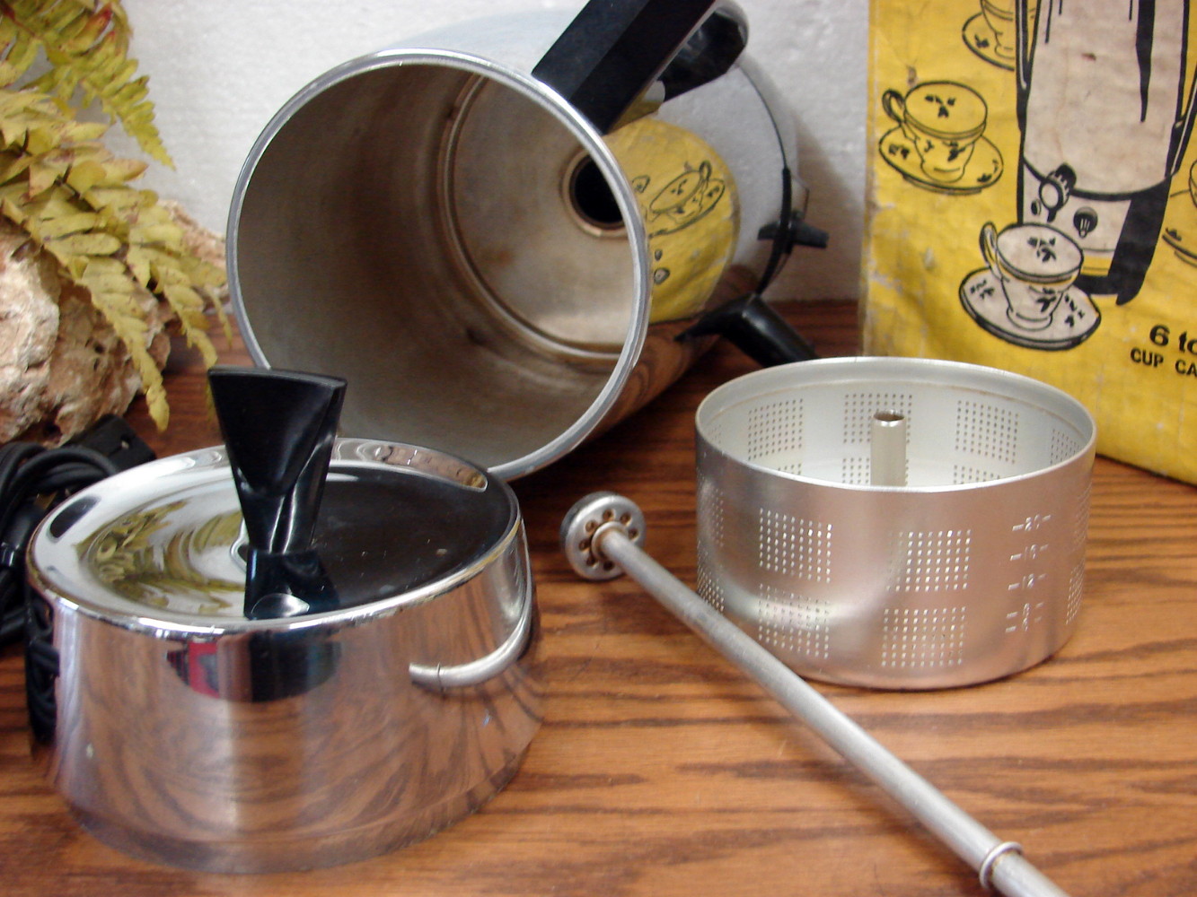 Vintage Cory 6-20 Cup Chrome Stainless Royal Buffet Coffee Percolator w/ Original Box - Image 2