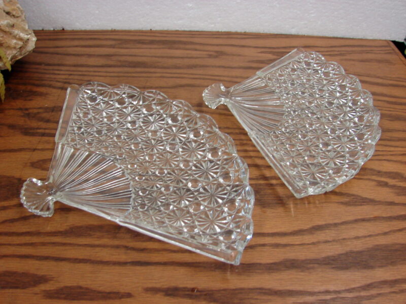 Set/2 Vintage Fenton L.G. Wright Anchor Hocking Daisy Button Fan Glass Plate Tray, Moose-R-Us.Com Antiques Collectibles Log Cabin Decor