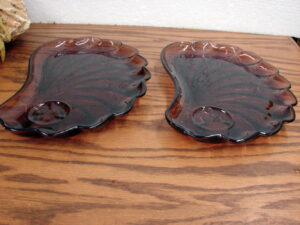 Set/2 Vintage Hazel Atlas Moroccan Amethyst Plum Colored Fan Snack Plates
