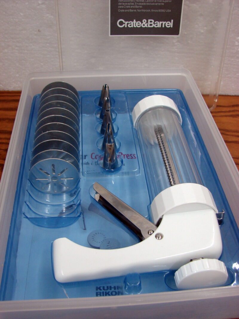Kuhn Rikon Professional Cookie Press Mold Gun Switzerland Crate&#038;Barrel, Moose-R-Us.Com Antiques Collectibles Log Cabin Decor