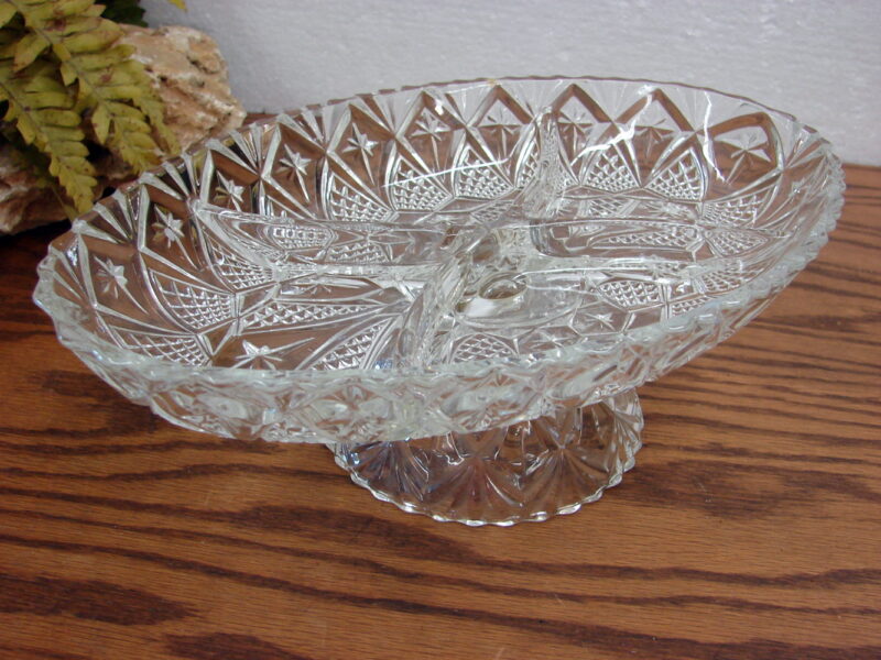 Vintage Oval Pedestal Mayell Queen Anne Clear Glass Divided Tidbit Relish Tray, Moose-R-Us.Com Antiques Collectibles Log Cabin Decor