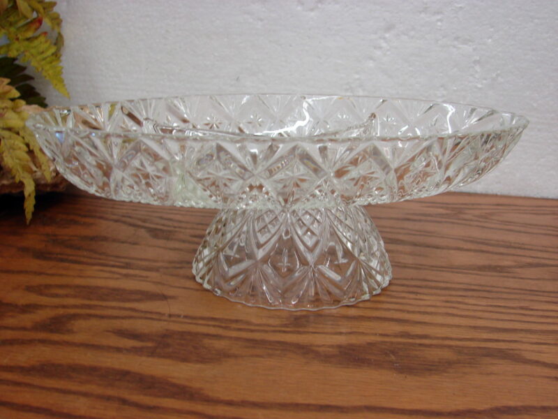 Vintage Oval Pedestal Mayell Queen Anne Clear Glass Divided Tidbit Relish Tray, Moose-R-Us.Com Antiques Collectibles Log Cabin Decor