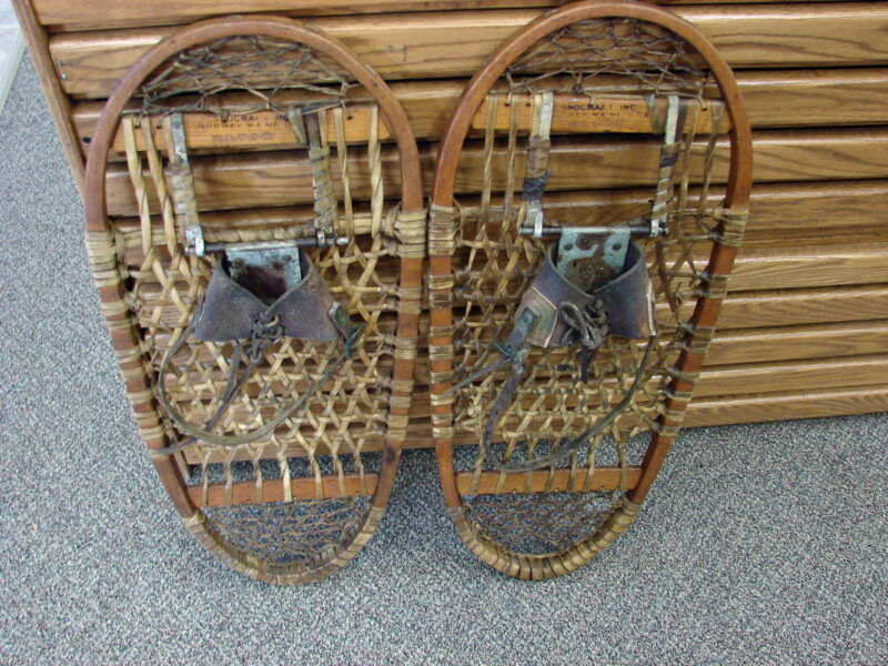 Vintage Ski Lodge Decor Bear Paw Snowshoes WWII 10th Mtn Division Snow Shoe, Moose-R-Us.Com Antiques Collectibles Log Cabin Decor