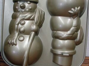 Nordic Ware 3-d Snowman Cake Pan Baking Mold 10 cup Non-stick William Sonoma