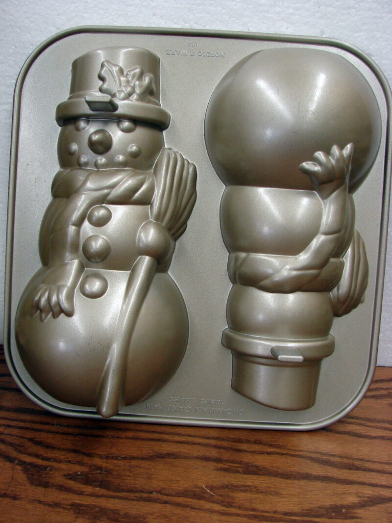 Nordic Ware 3-d Snowman Cake Pan Baking Mold 10 cup Non-stick William Sonoma, Moose-R-Us.Com Antiques Collectibles Log Cabin Decor