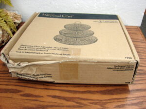Pampered Chef Shimmering Glass Adjustable Tiered Tower 1958 Box