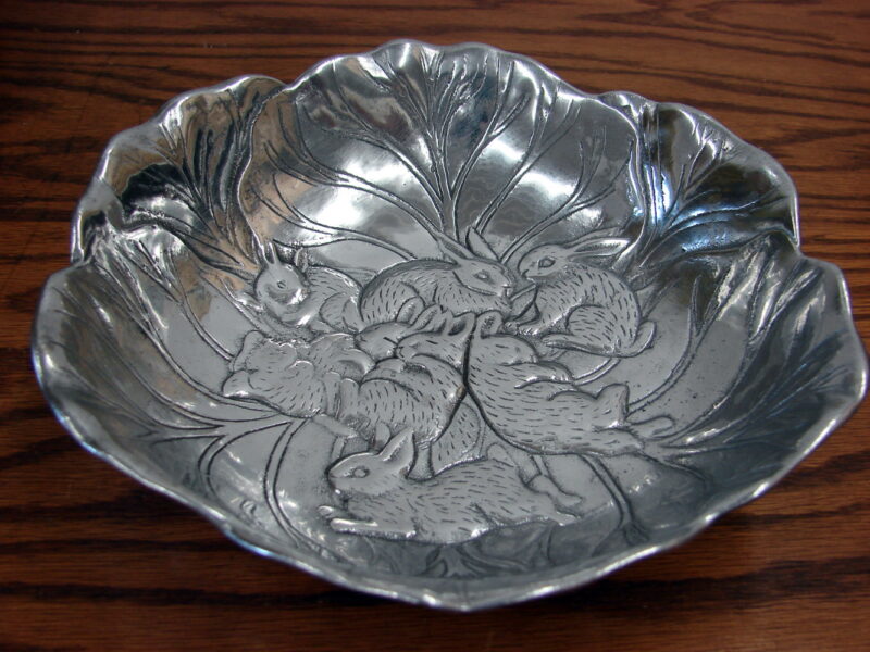 Argentina Peltrina Cast Aluminum Pewter Finish Lettuce Bunny Rabbit Bowl 8&#8243;, Moose-R-Us.Com Antiques Collectibles Log Cabin Decor