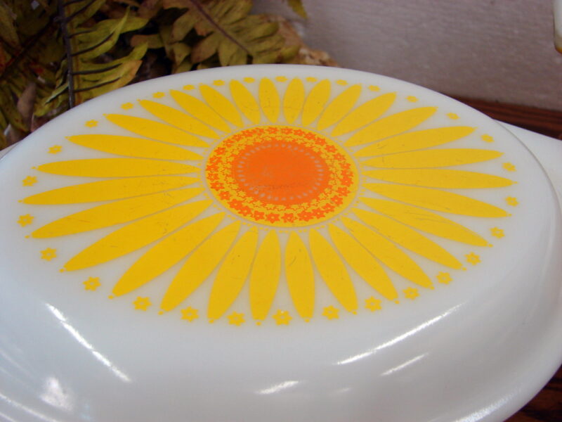 Set/2 Vintage PYREX Yellow Daisy Sunflower w/ Serving Basket #043 #045, Moose-R-Us.Com Antiques Collectibles Log Cabin Decor