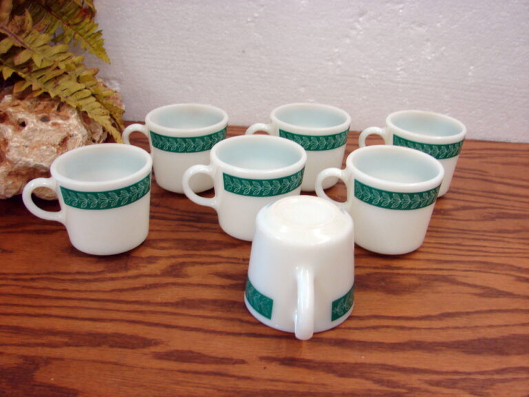 Set/7 Vintage PYREX Green Laurel Leaf Stripe Coffee Tea Cups Mugs