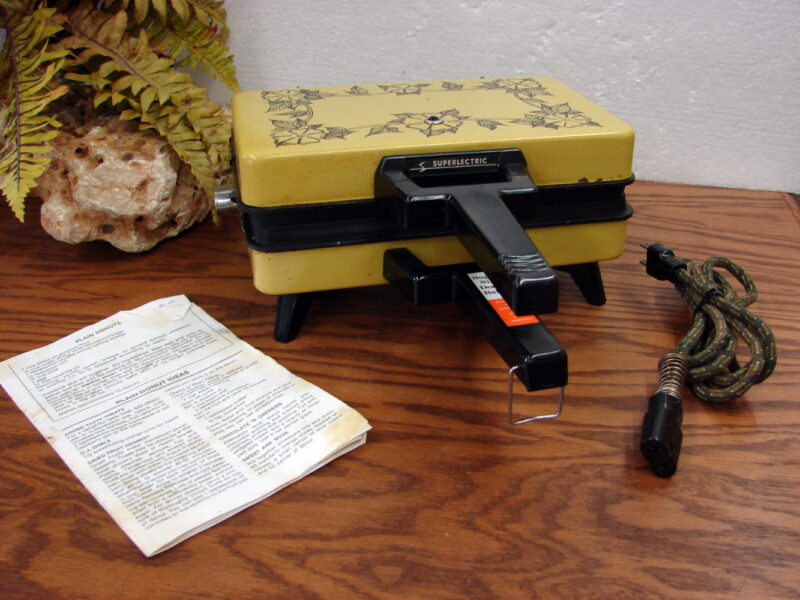 Vintage Superlectric Super Six Electric Teflon 6 Donut Baker Yellow Floral #166T, Moose-R-Us.Com Antiques Collectibles Log Cabin Decor
