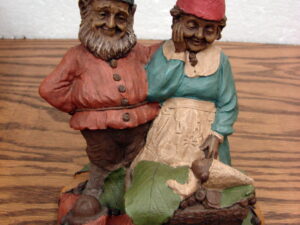 Retired Tom Clark Gnome First Smile Pecan Resin Figurine 1991 Cairn Studios