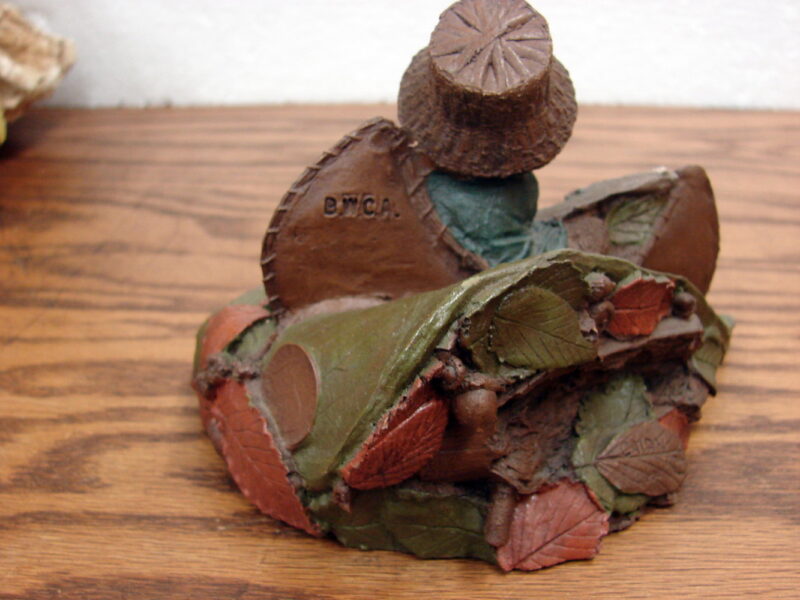 Retired Tom Clark Gnome Walt BWCA Pecan Resin Figurine 1985 Cairn Studios, Moose-R-Us.Com Antiques Collectibles Log Cabin Decor