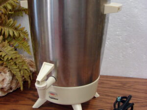 Vintage MCM Wards Signature Rocket Shaped Coffee Percolator 30 Cup Brushed Chrome
