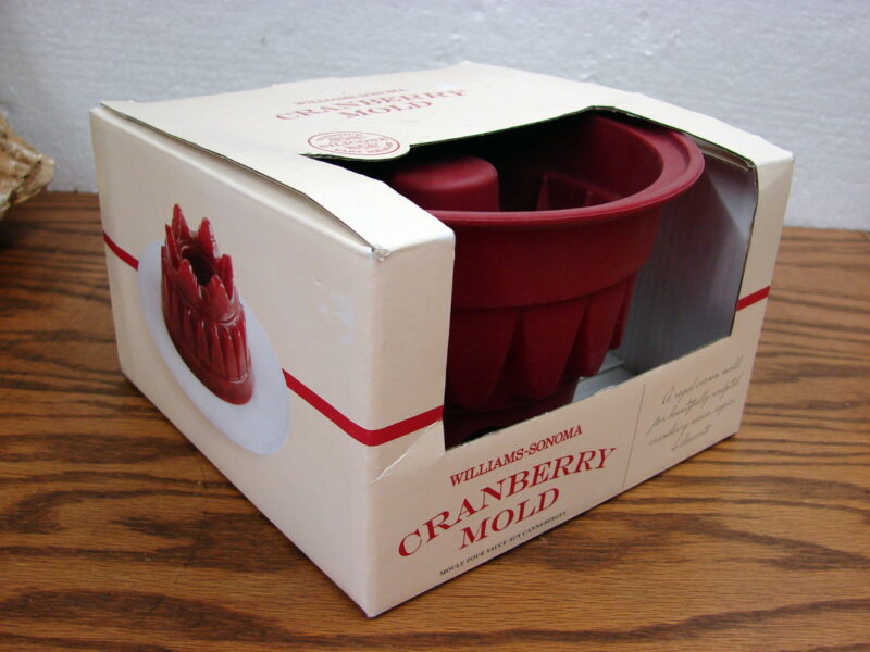 Brand New Williams Sonoma Silicone Cranberry Mold w/ Recipe, Moose-R-Us.Com Antiques Collectibles Log Cabin Decor
