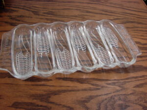 Vintage Beauty Bake Cornbread Corn Shaped Clear Glass Baking Dish Pan