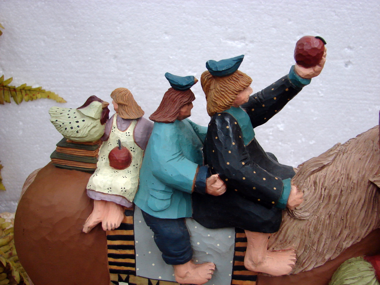 Williraye Studio WW3033 Country Taxi Large Horse with 3 Riders & Rooster - Image 2