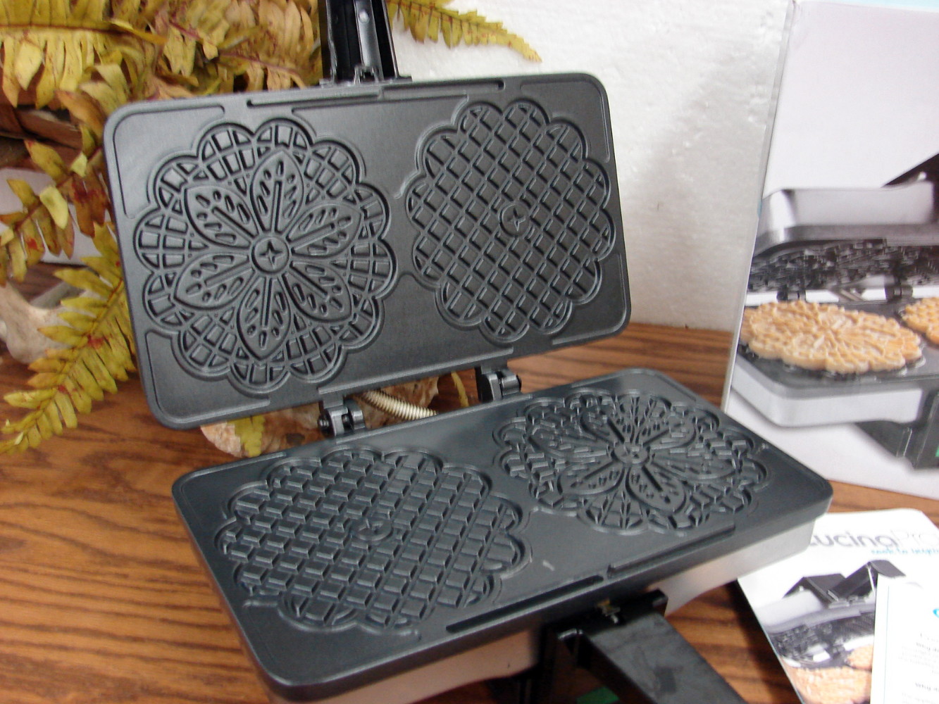 CucinaPro Pizzelle Maker Non-stick Electric Cookie Baker 220-05NS w/ Box - Image 2