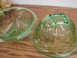 Vintage Federal Glass Hazel Atlas Green Tint Rolled Rim Square Bottom Mixing Bowl 9 1/2