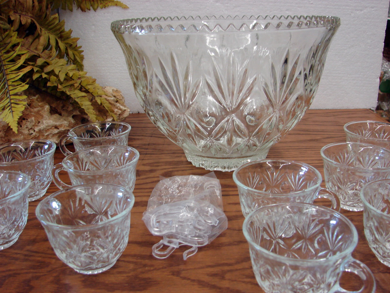 Vintage Hazel Atlas Lexington 25 pc Punch Bowl Cups Set Original Box - Image 2