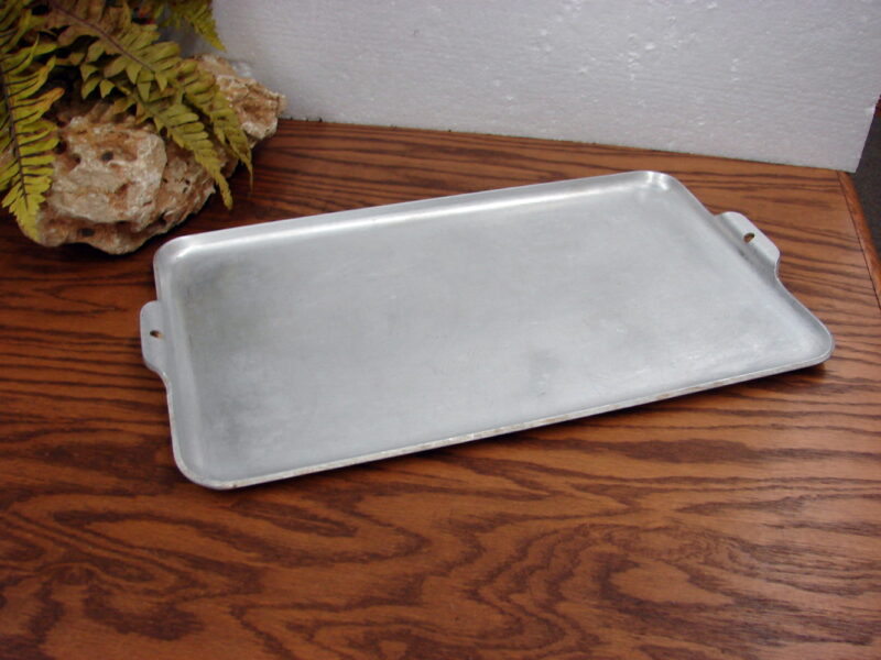 Vintage Northland Heavy Duty Aluminum 17" x 10" Griddle Baking Pan Cookie Sheet