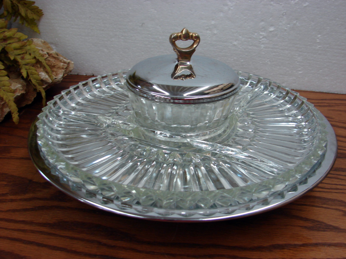 4 pc Vintage Like New Kromex Chrome Glass Hors d'oeuvres Lazy Susan Set