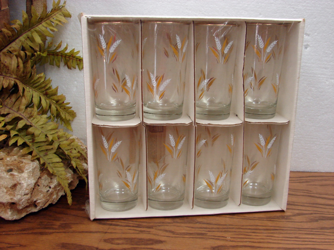 Set/8 Brand New Vintage Libbey Gold Trim Wheat Sprays Beverage Glasses in Box